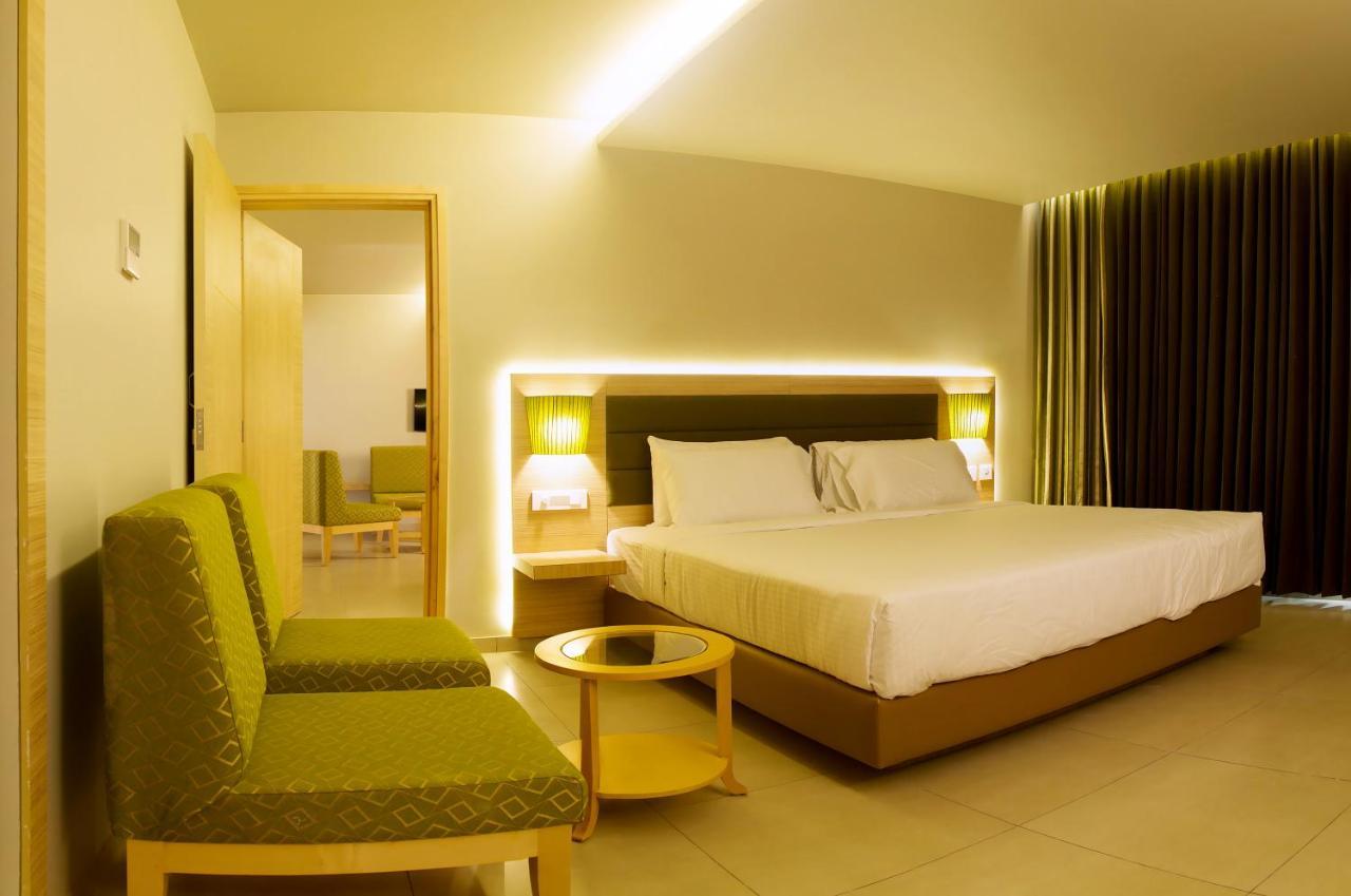 Kvm Hotels Srirangam Tiruchirappalli Exterior foto