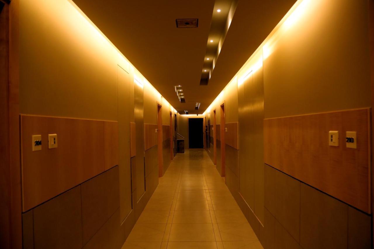 Kvm Hotels Srirangam Tiruchirappalli Exterior foto