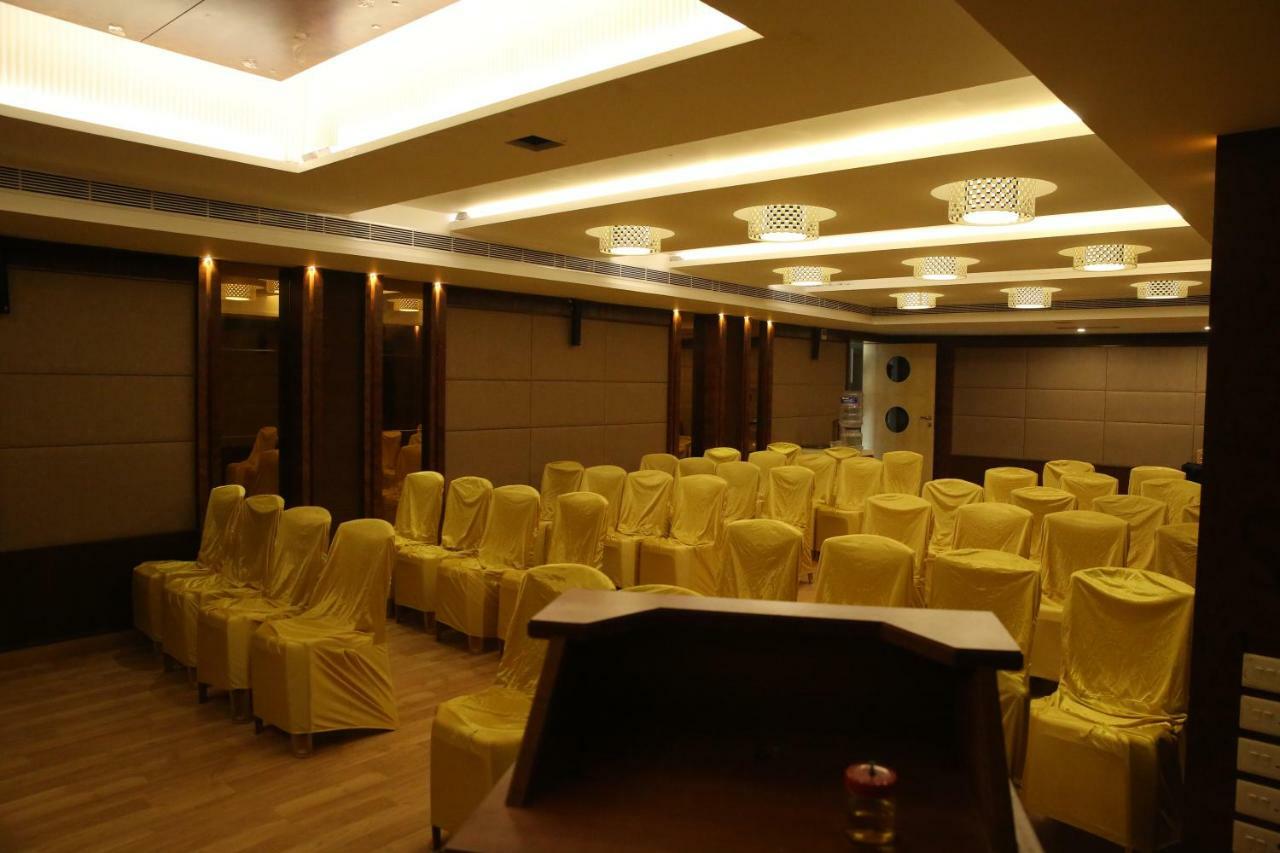 Kvm Hotels Srirangam Tiruchirappalli Exterior foto